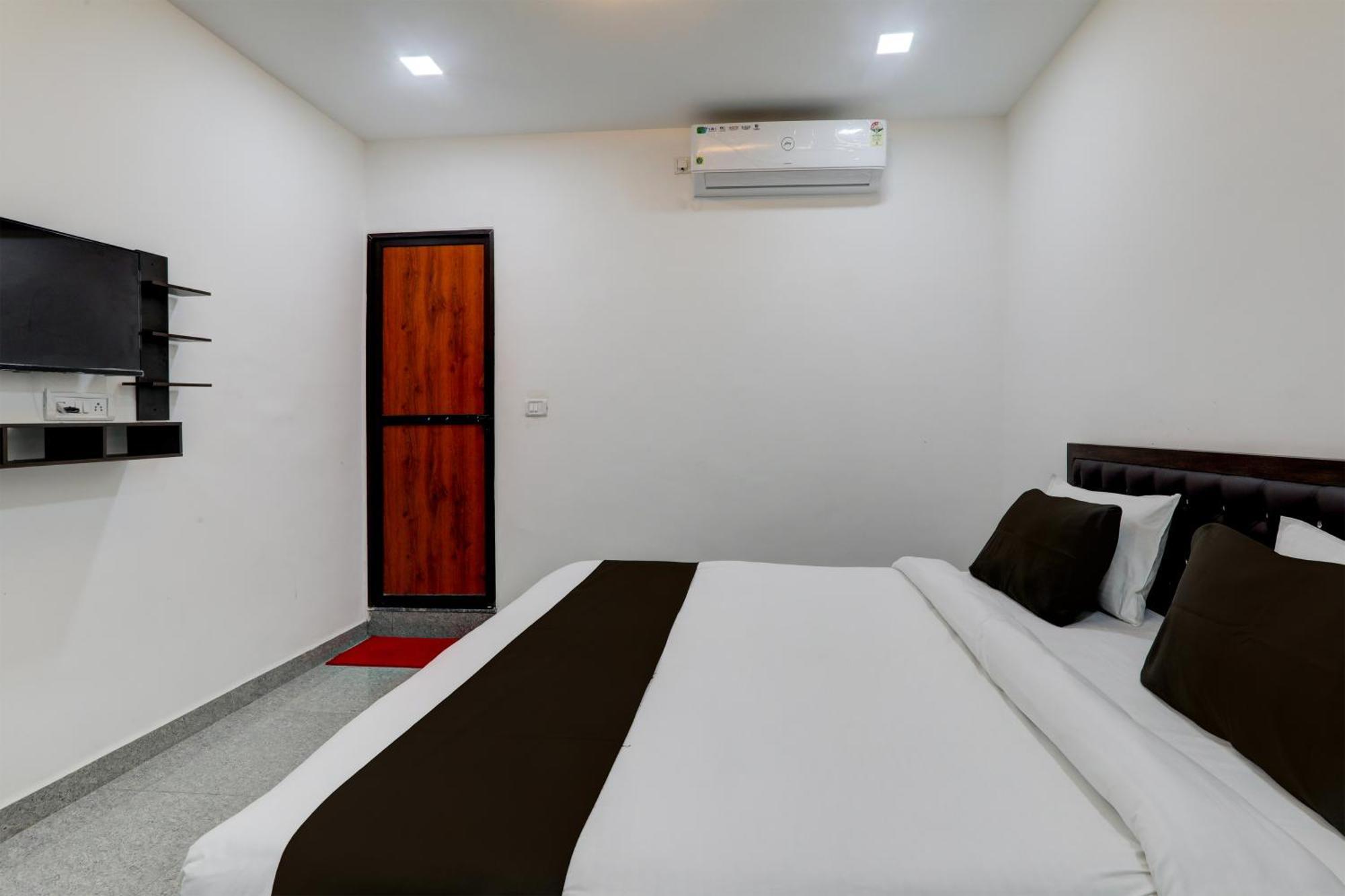 Super Hotel O Flagship Hotel Mk Palace Lucknow Esterno foto