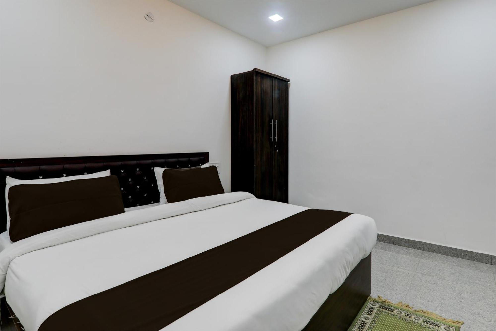 Super Hotel O Flagship Hotel Mk Palace Lucknow Esterno foto